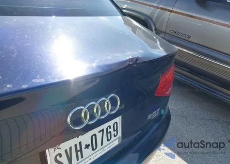 2010 Audi A4 2.0T Premium z USA, uszkodzony, nr VIN WAUFFAFL8AN015167